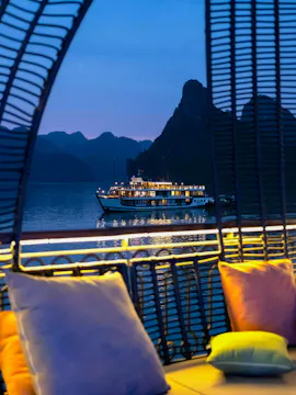 Croisières avec nuitée à Ha Long
